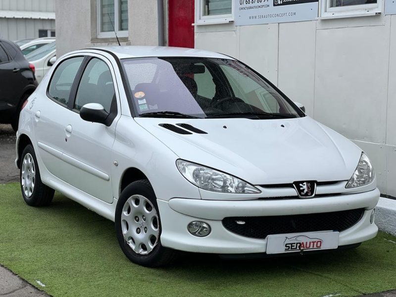 PEUGEOT 206 2005