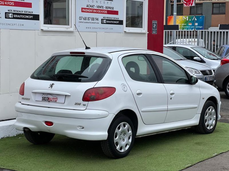 PEUGEOT 206 2005