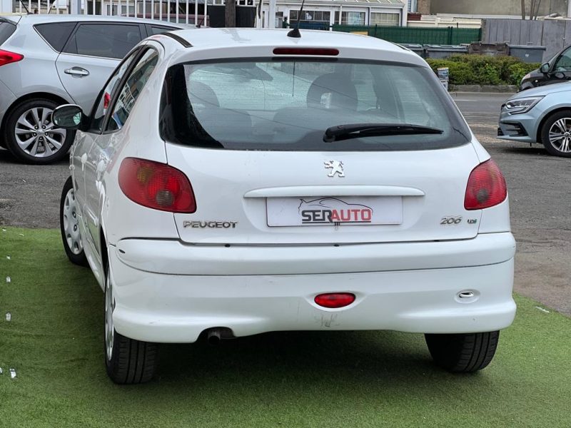 PEUGEOT 206 2005