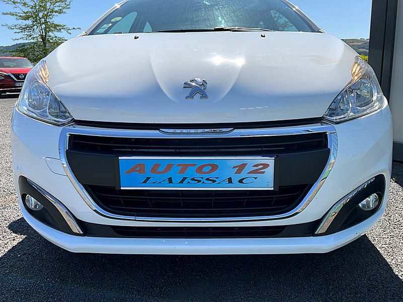 PEUGEOT 208 I 2017