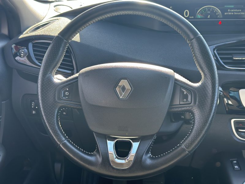 RENAULT MEGANE SCENIC 2015