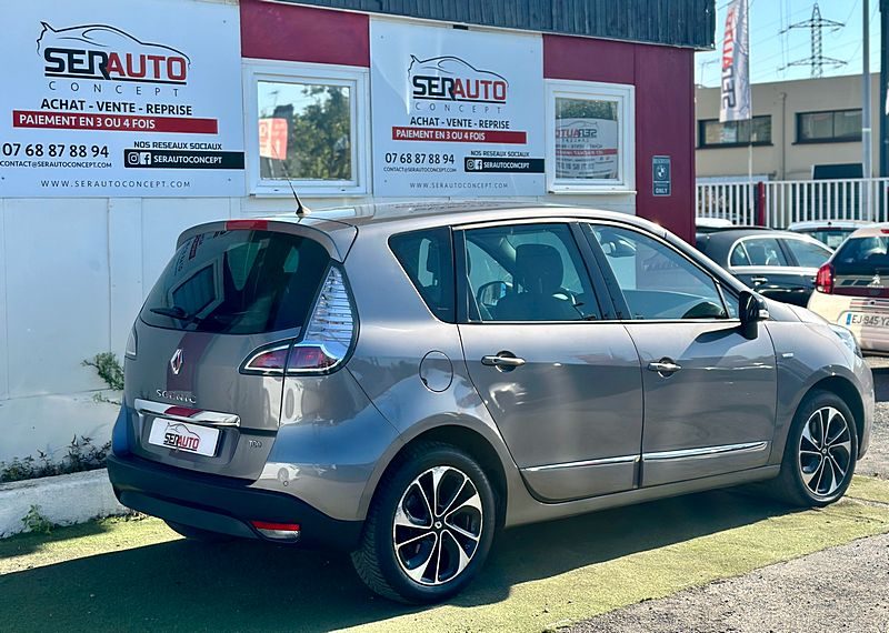 RENAULT MEGANE SCENIC 2015