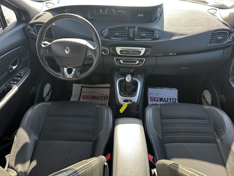 RENAULT MEGANE SCENIC 2015