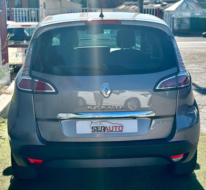 RENAULT MEGANE SCENIC 2015