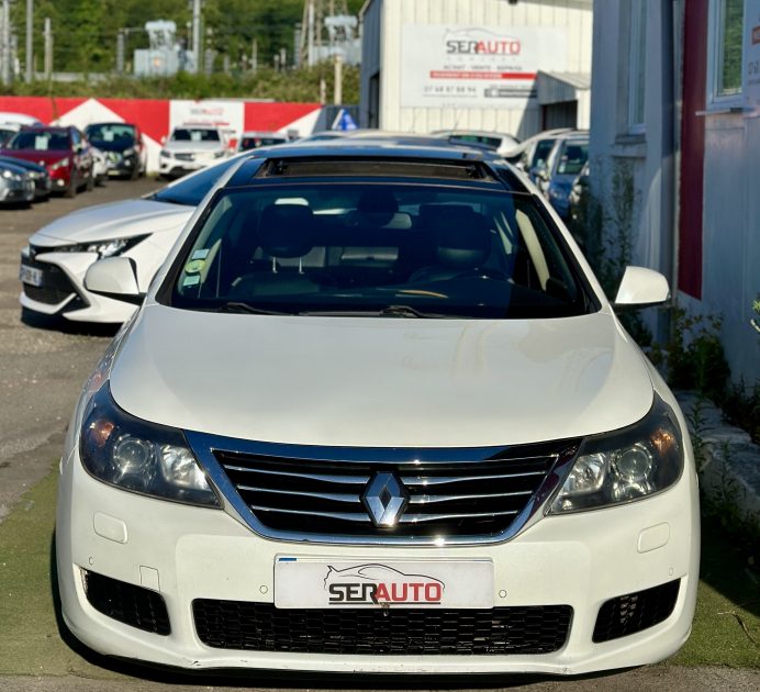 RENAULT LATITUDE 2011