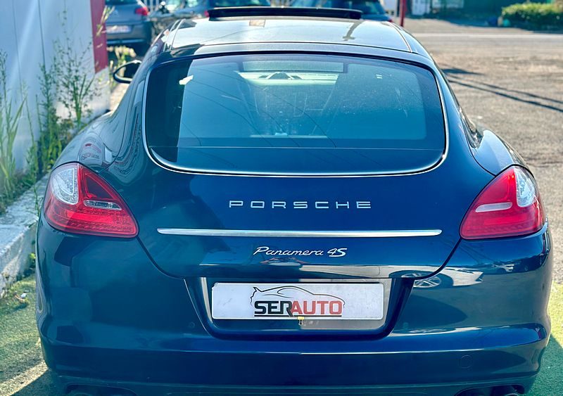 PORSCHE PANAMERA 2010