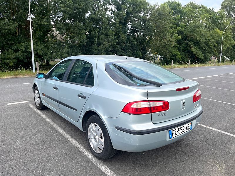 RENAULT LAGUNA II 2002