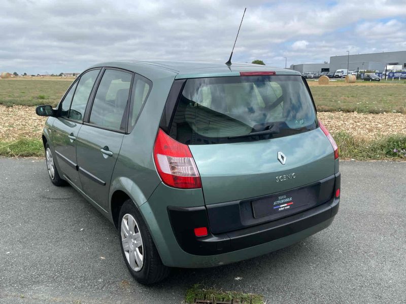 renault scenic 1.6 115 ch expression + distribution ok 