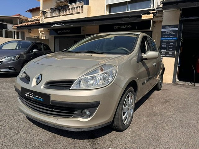 Renault Clio III EDITION DYNAMIQUE 1.6L 90 CV