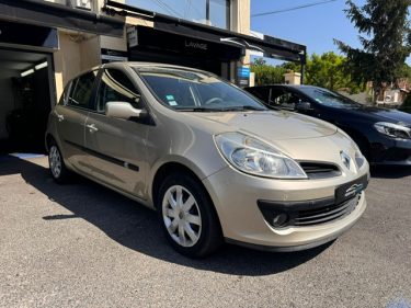 Renault Clio III EDITION DYNAMIQUE 1.6L 90 CV