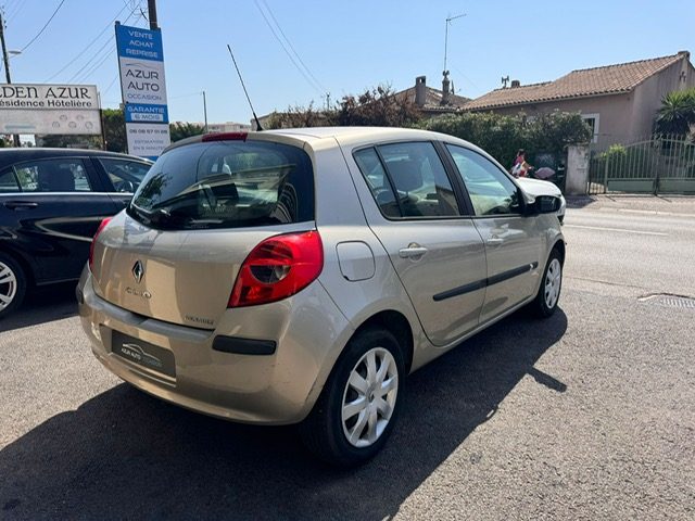 Renault Clio III EDITION DYNAMIQUE 1.6L 90 CV