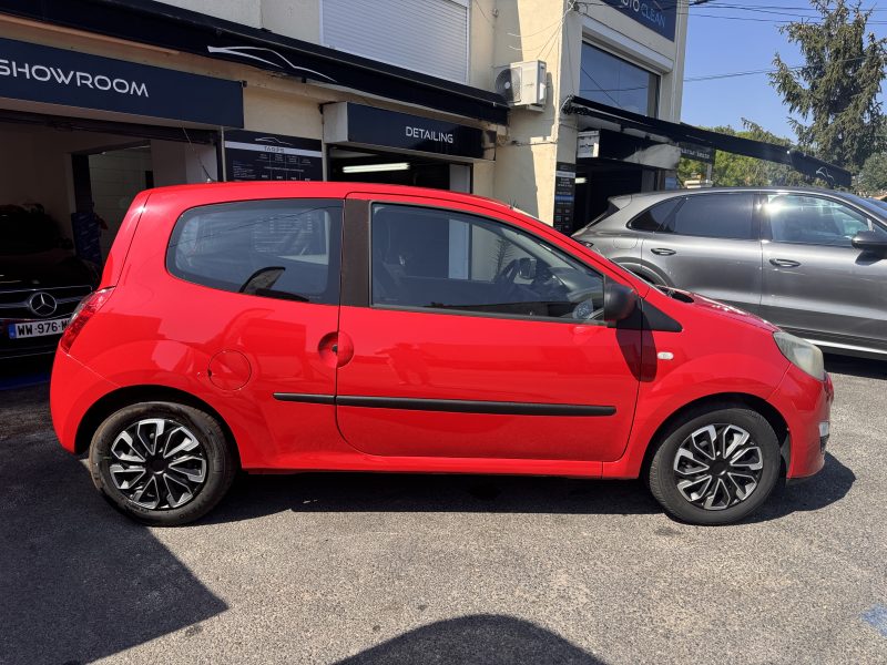 Renault TWINGO II 1.2 LEV 16V 75CH