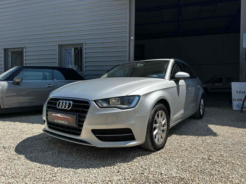 AUDI A3 Sportback - Sièges Cuir Chauffants / Climatisation Automatique / Garantie 12 Mois