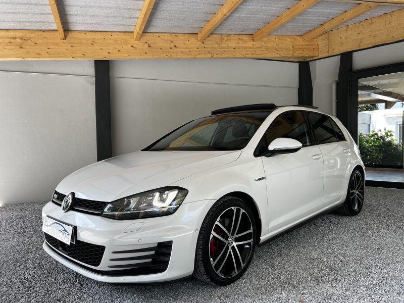 VOLKSWAGEN GOLF  2013