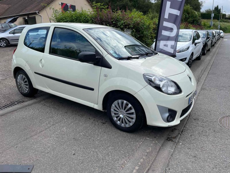 RENAULT TWINGO II 1.2i 16V 75CV