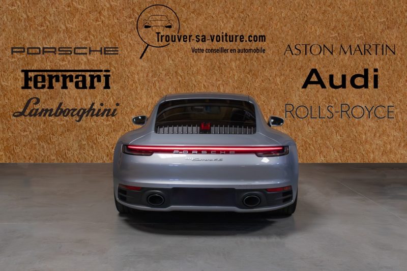 PORSCHE 911 2019