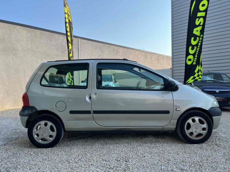 RENAULT TWINGO - Toit Panoramique Et Ouvrant / Climatisation / Jante Alu / Garantie 12 Mois