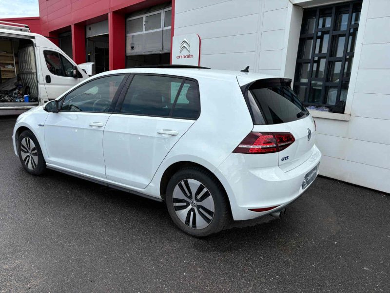 VOLKSWAGEN GOLF VII 2015