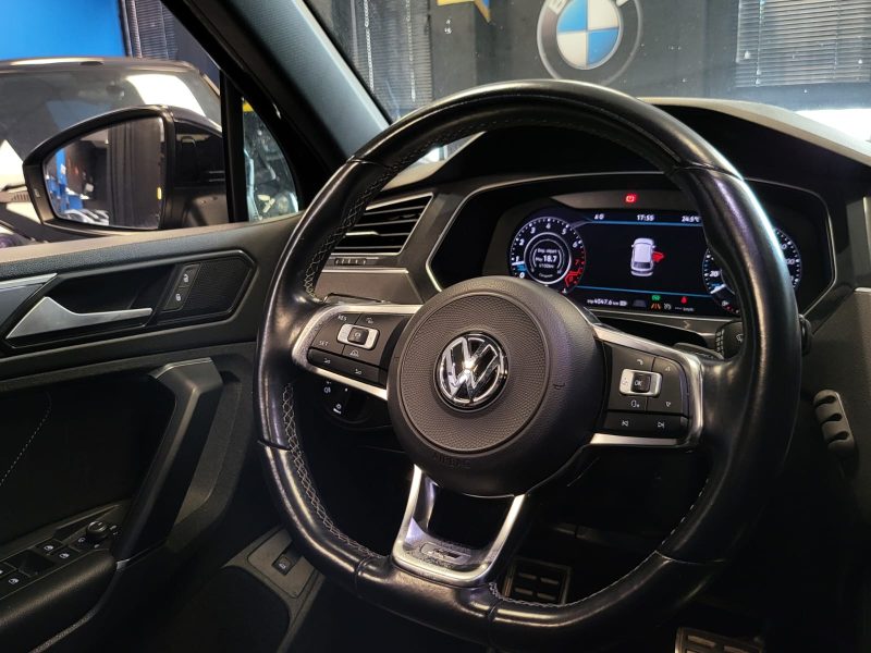 VOLKSWAGEN TIGUAN 1.4 TSI 150cv DSG7 R-LINE / TOIT OUVRANT / VIRTUAL COCKPIT / CARPLAY / KEYLESS / P