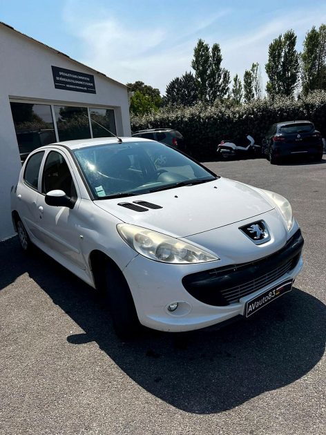 PEUGEOT 206+ 2011