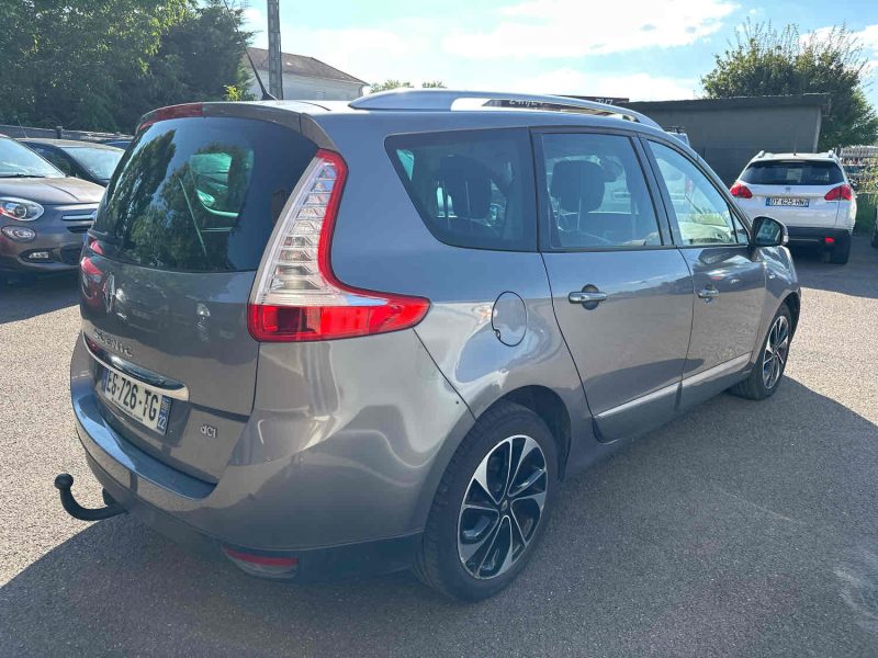 RENAULT GRAND SCENIC III 2016