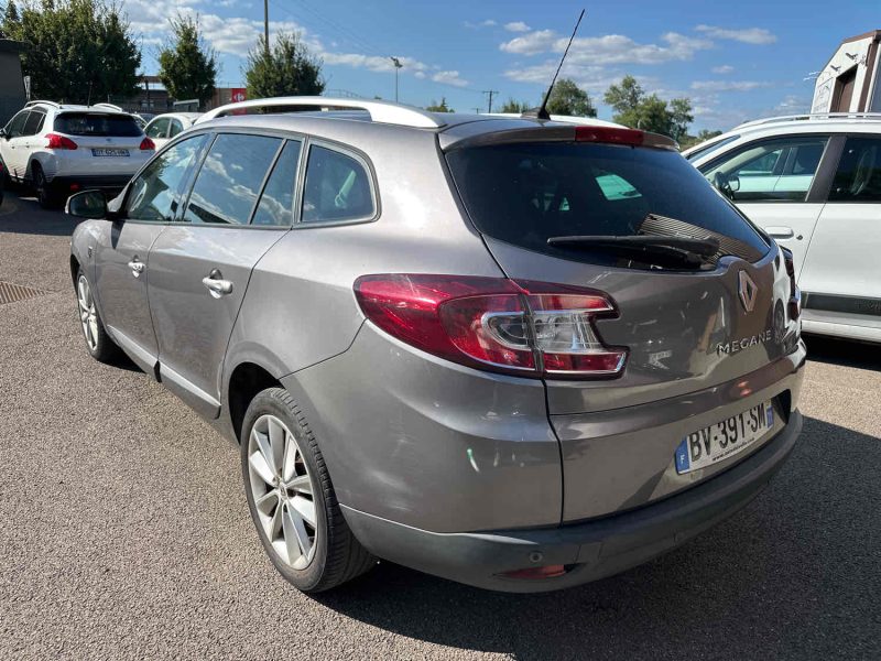 RENAULT MEGANE Estate 2011