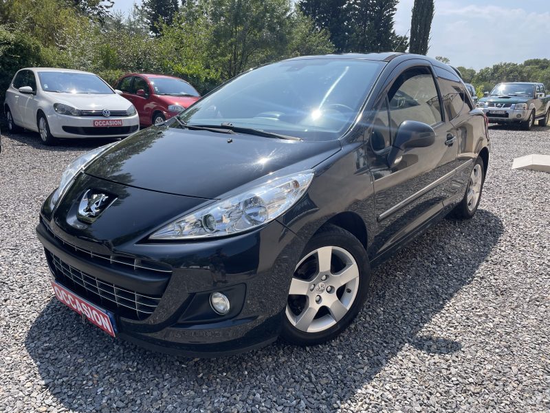 PEUGEOT 207 2010