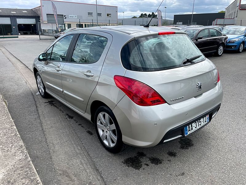 PEUGEOT 308 I 2009