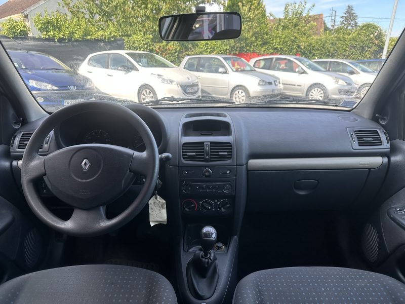 RENAULT CLIO II 1.5L dCi 65cv *AUTHENTIQUE* / GARANTIE REVISEE 