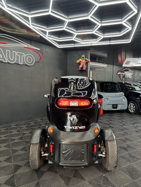 RENAULT TWIZY 45 2019