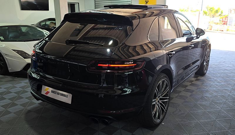 PORSCHE MACAN 2018