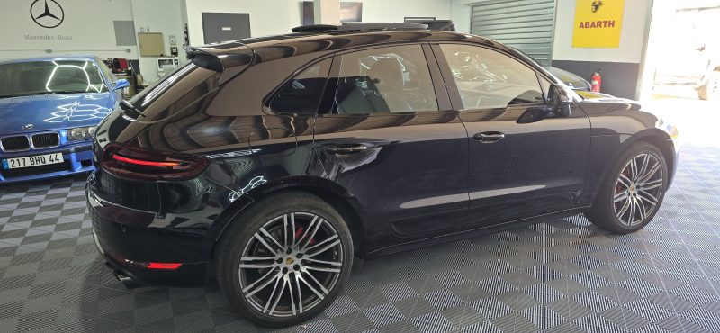 PORSCHE MACAN 2018