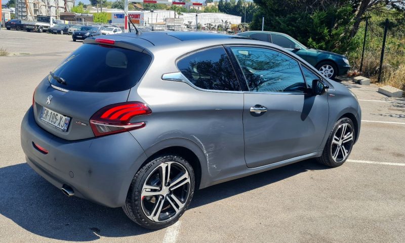 PEUGEOT 208 I 2016 GT line