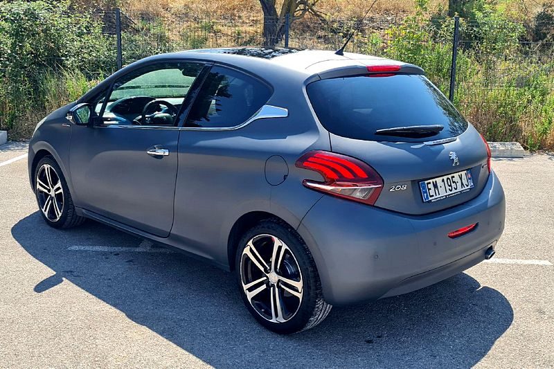 PEUGEOT 208 I 2016 GT line