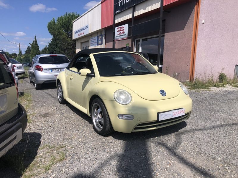 VOLKSWAGEN New Beetle cabriolet 1.6 102 cv Garantie 6 mois