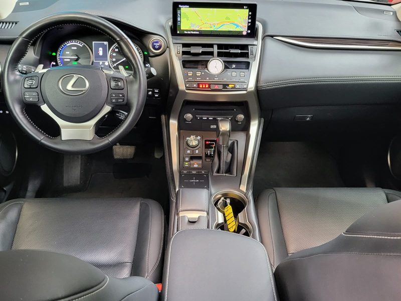 LEXUS NX 300h Hybrid 197cv Executive AWD Boîte Auto CVT