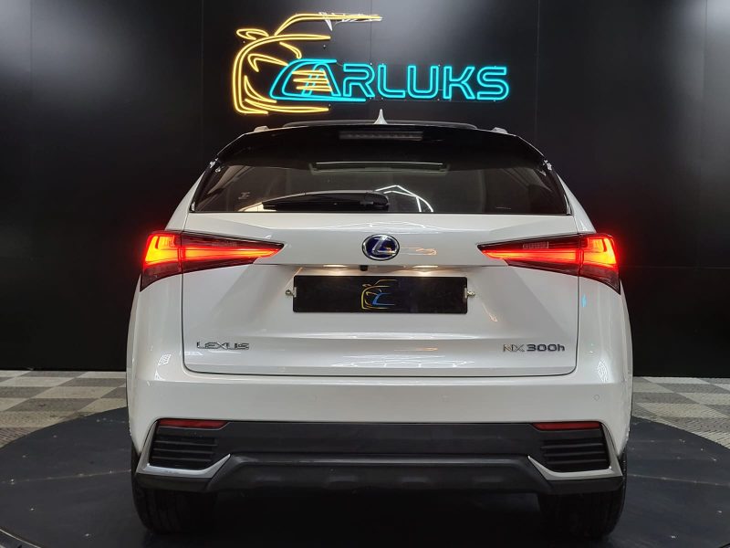 LEXUS NX 300h Hybrid 197cv Executive AWD Boîte Auto CVT