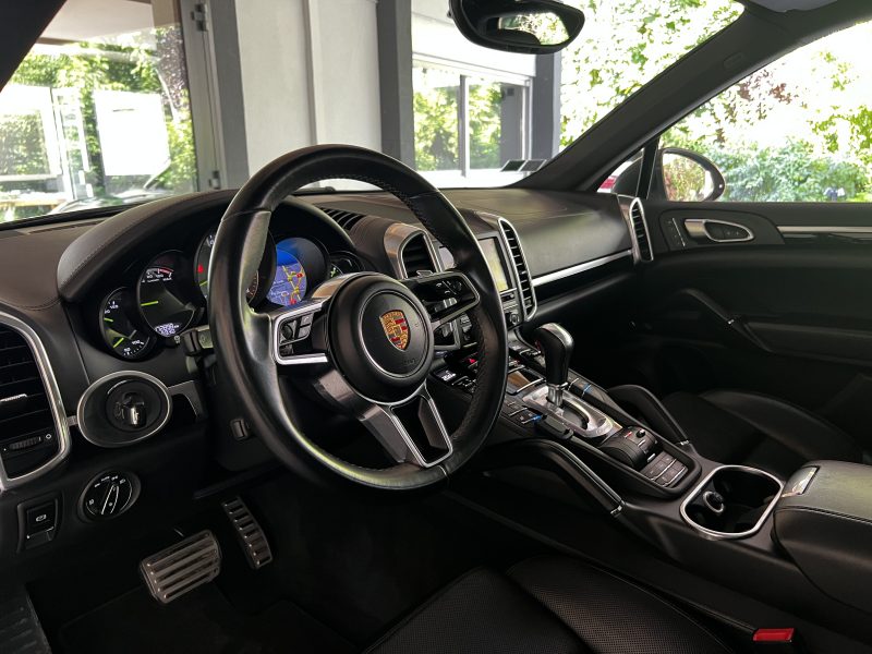 PORSCHE CAYENNE 2015