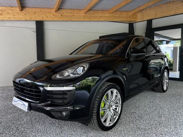 PORSCHE CAYENNE 2015