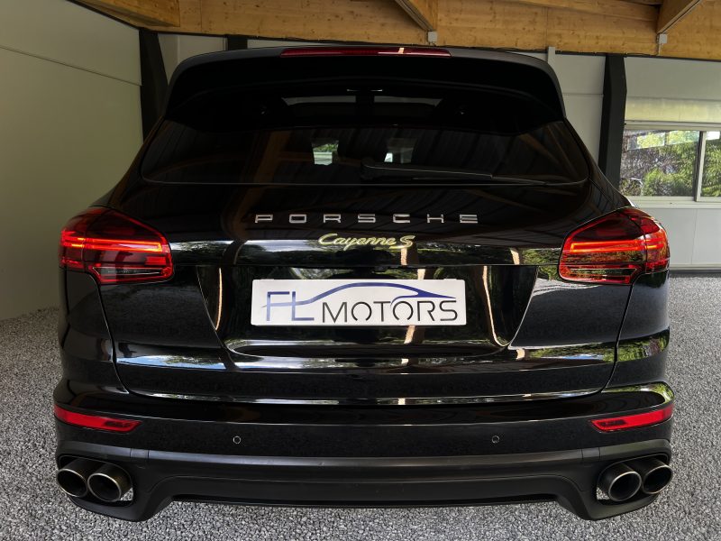 PORSCHE CAYENNE 2015