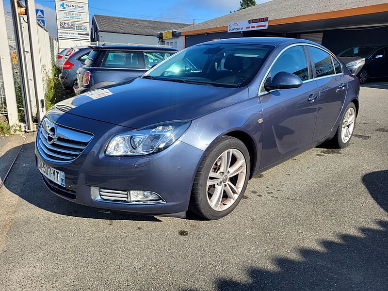 OPEL INSIGNIA 2010