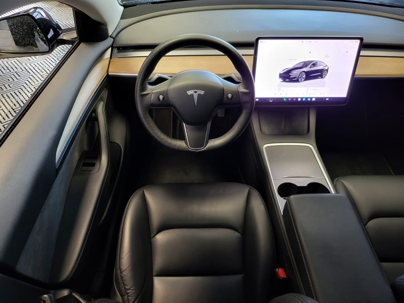 TESLA MODEL 3 STANDARD RANGE PLUS 283cv / AUTOPILOT/1ERE MAIN+CAMERA 360°+CARPLAY+VOLANT CHAUFFANT+S