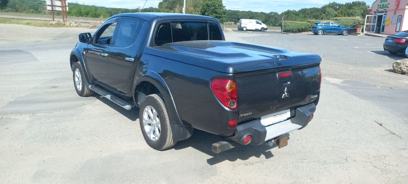 MITSUBISHI 1ER MAIN L200 / TRITON 4X4 2012