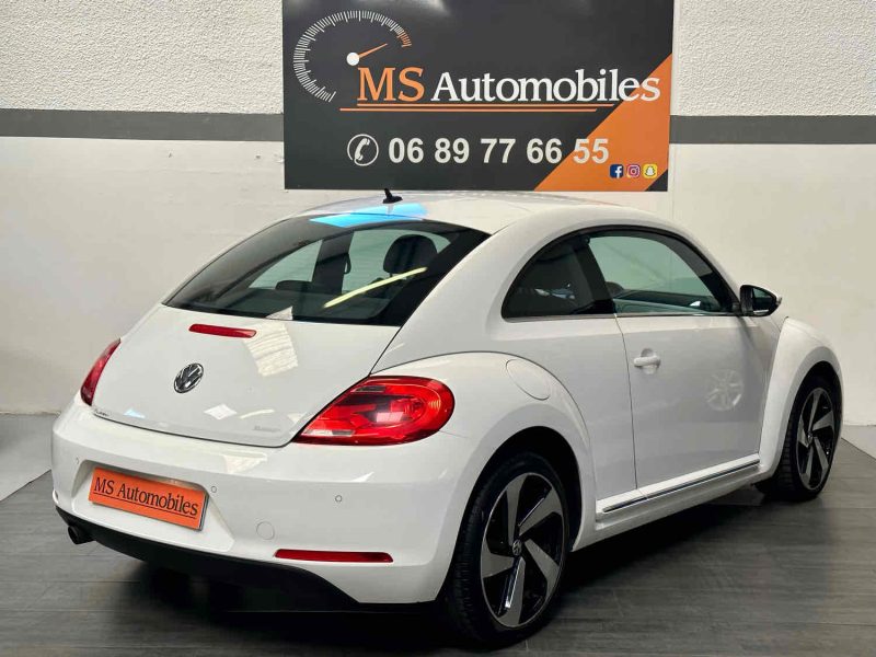 VOLKSWAGEN BEETLE 2013