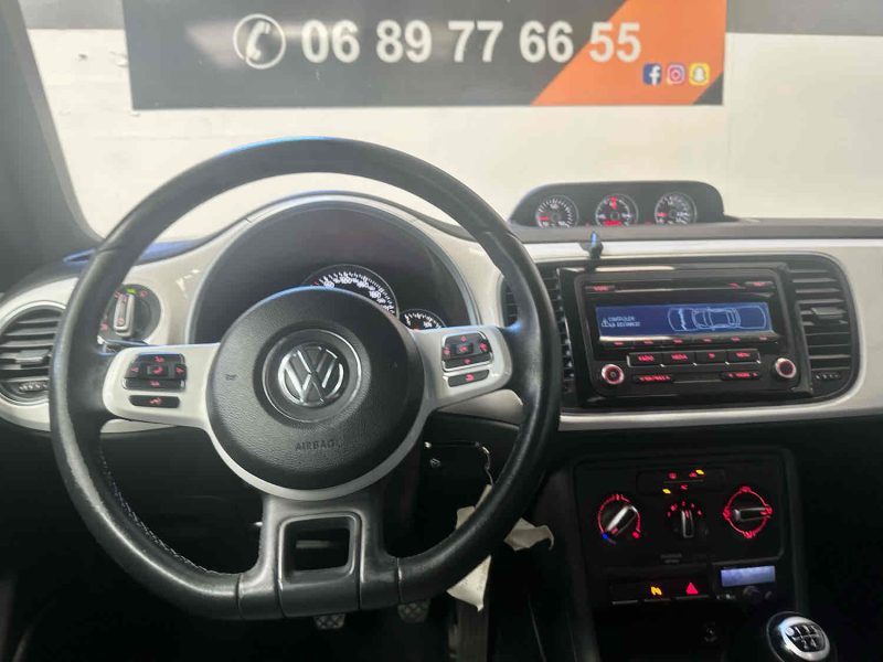 VOLKSWAGEN BEETLE 2013