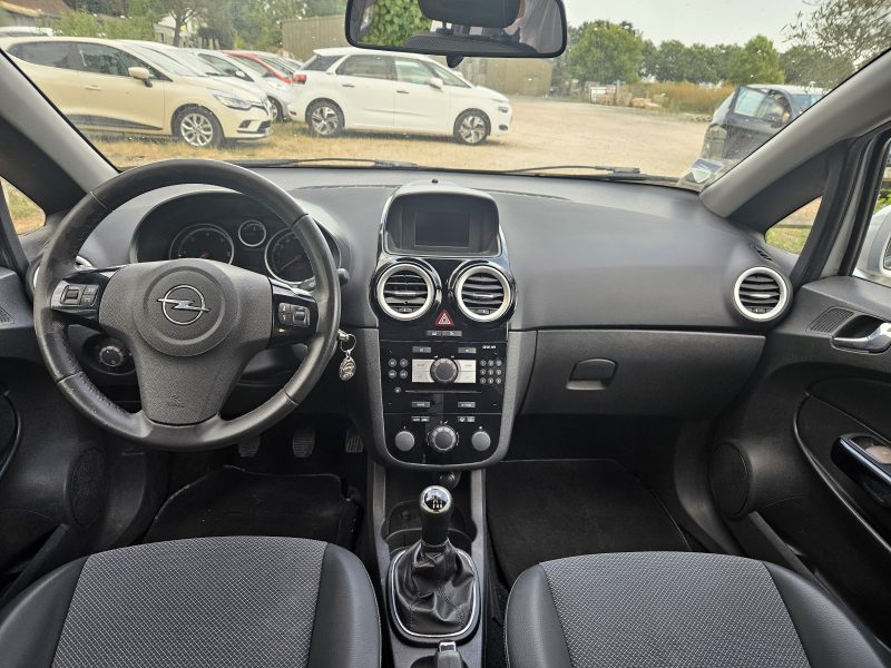 OPEL CORSA D 2008