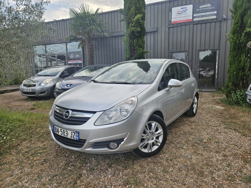 OPEL CORSA D 2008