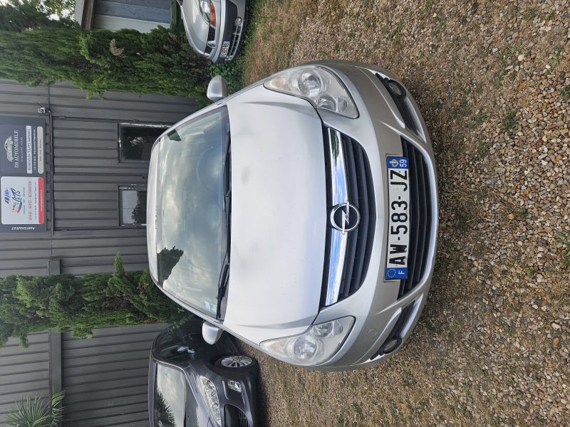 OPEL CORSA D 2008