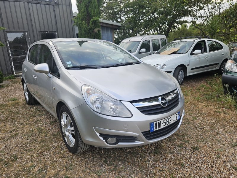 OPEL CORSA D 2008