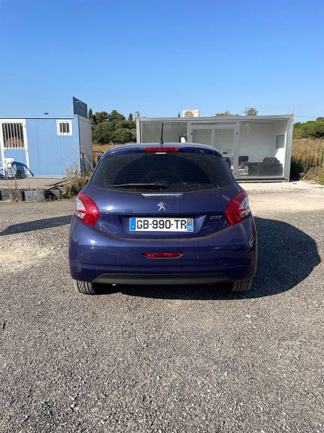 PEUGEOT 208 I 2015